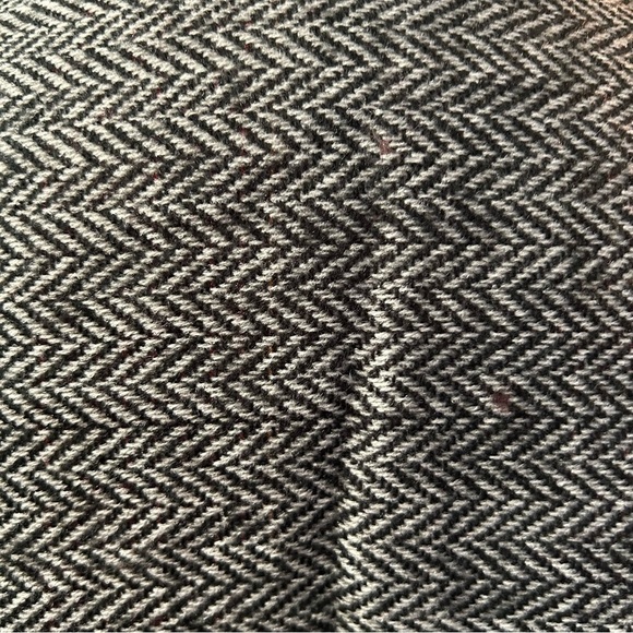 Perfect Winter Scarf! One Side is Red Plaid the Other Black & White Herringbone - Picture 15 of 16